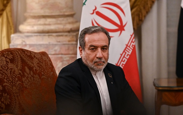 Иран раскритиковал возобновление санкций ООН