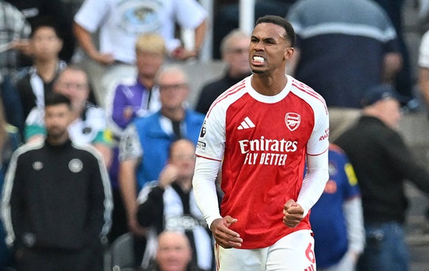 Ньюкасл упускает ничью в матче с Арсеналом, который действует по накатанной