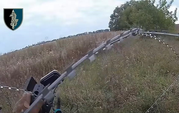 Бійці ССО і ГУР знищили у Росії трьох військових та захопили зброю