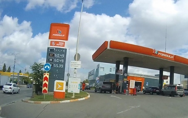 В Крыму ограничили продажу топлива  в одни руки 