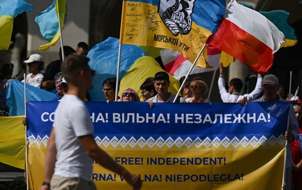 Навроцький домагається ув язнення до трьох років за  бандеризм  у Польщі