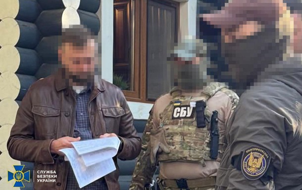 Чиновник МИД продавал россиянам паспорта для  легализации  в ЕС