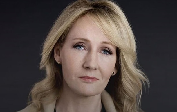 Давний конфликт. Джоан Роулинг резко ответила Эмме Уотсон