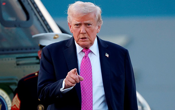 Трамп назвав Медведєва  тупою людиною 