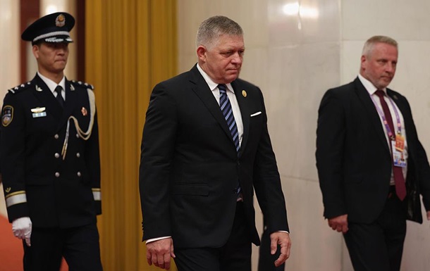 В Словаччині міністр звинуватив президента в спробі  повалити уряд Фіцо 