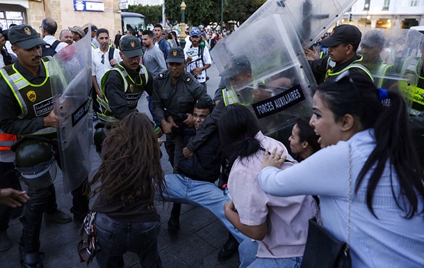 Протести у Марокко переросли у криваві сутички