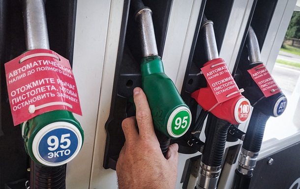 В Росії зафіксували один із найбільших за 10 років стрибків цін на бензин