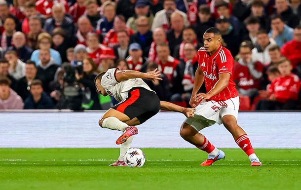 Ноттингем потерпел поражение от Мидтьюлланда, играя без Зинченко