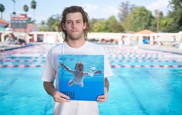 Мужчина с обложки Nevermind проиграл суд группе Nirvana