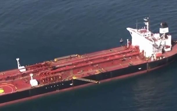 Франція відпустила затриманий  тіньовий  танкер разом з капітаном