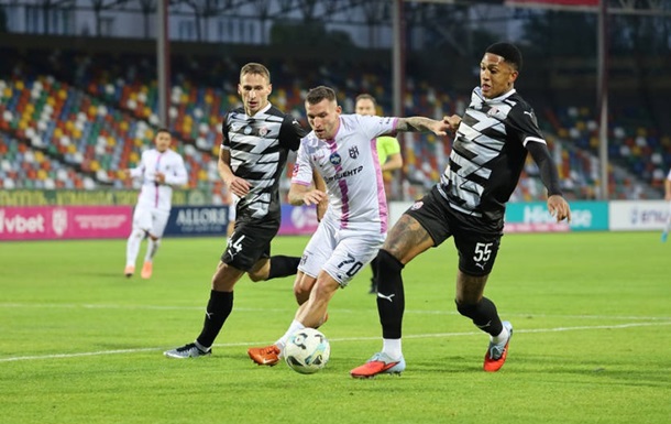 Епіцентр приймав Зорю і дав їй можливість забити двічі