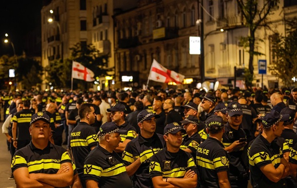 В Тбилиси мобилизуют силовиков в связи с возможной акцией протеста