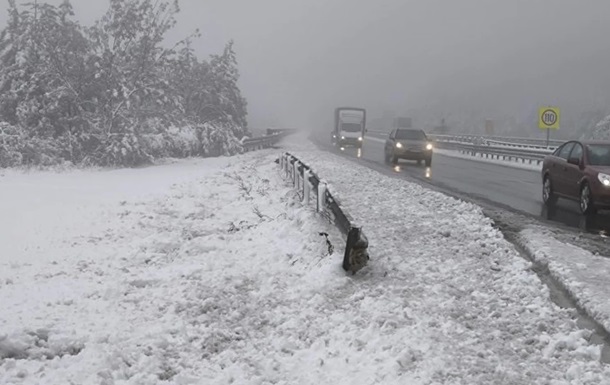 Через стихію на Балканах тисячі людей залишилися без світла й води