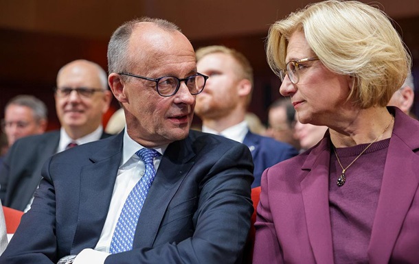 Мерц просуває обов язкову службу в Німеччині для чоловіків та жінок 