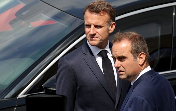 Макрон дал задание премьеру Франции, который подал в отставку