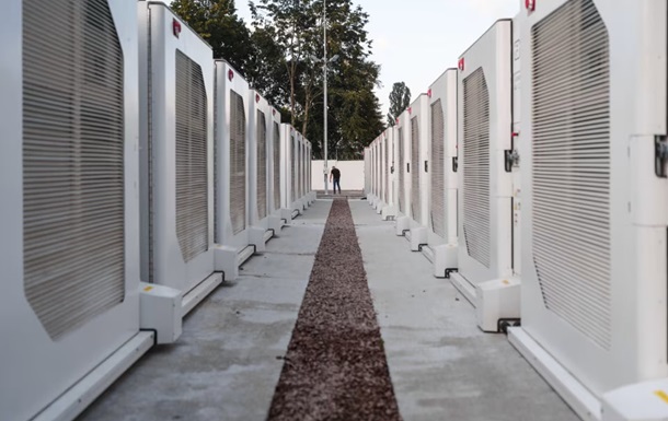 Захист енергосистеми: в експлуатацію введено резервні акумулятори