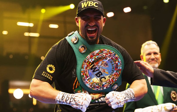 Временный чемпион WBC нацелился на бой с Усиком