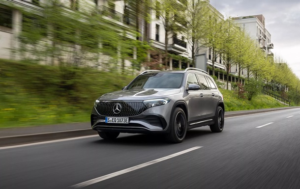 Mercedes прекращает производство своего самого доступного электромобиля