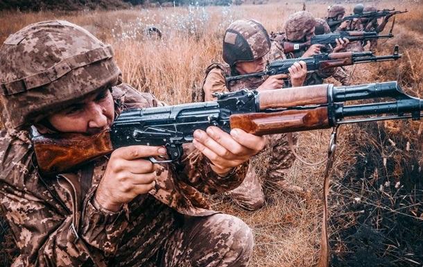 Число боїв на фронті сягло 200 за добу - Генштаб