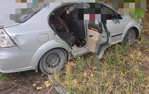 Россияне атаковали автомобиль в Херсоне: двое погибших и одна ранена