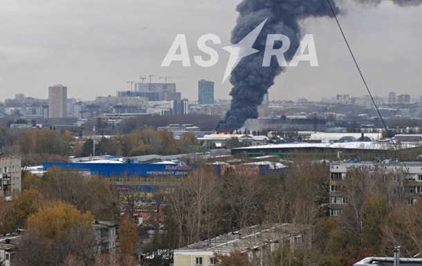 У Новосибірську сталася пожежа на території заводу