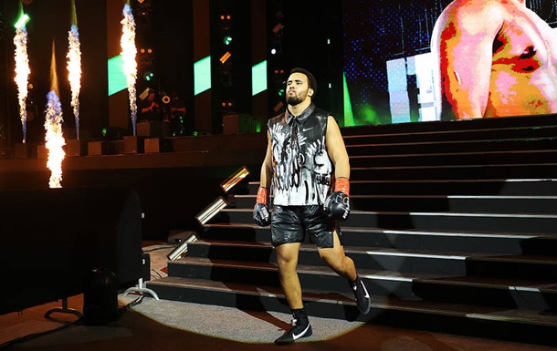 Ітаума пояснив, чому не поспішає на бій з Усиком