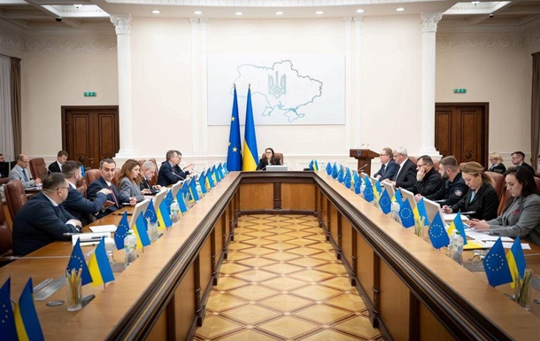 С кем Украина введет множественное гражданство: определены критерии