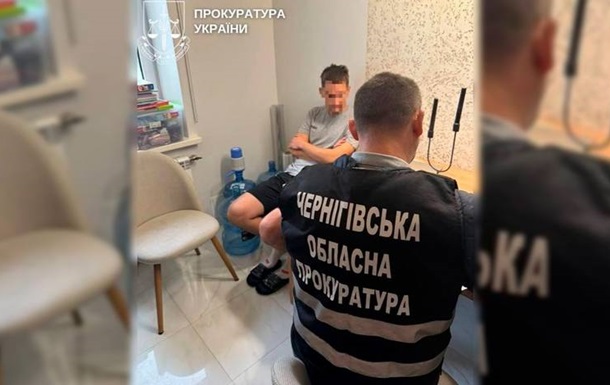 Директора українського клубу підозрюють у бронюванні уклонистов