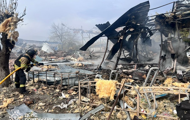 Российские дроны убили женщину и повредили церковь в Константиновке