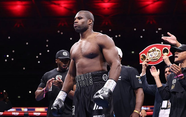 Дюбуа має вирішити щодо бою із Санчесом як шляху до поєдинку з Усиком
