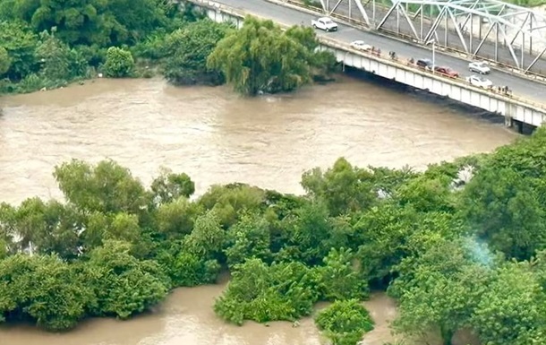 Сильные ливни в Мексике унесли более двадцати жизней