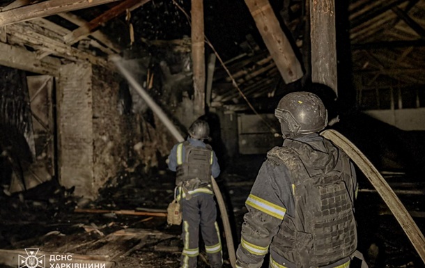 У ДСНС показали наслідки атаки дронів на Чугуїв