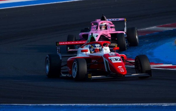 Украинец Бондарев в Формуле-4 среди новичков по итогам сезона третий