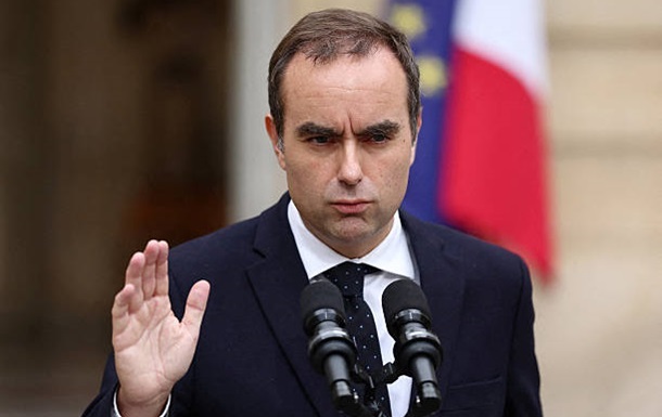 Во Франции объявили новый состав правительства