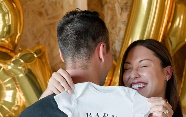 Названа донька Емінема Алайна Скотт оголосила про першу вагітність