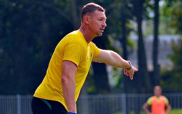 Экс-игрок сборной Украины заблокирован в машине неизвестными в форме