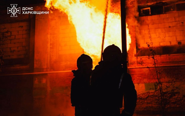 Спасатели показали последствия удара по Харькову