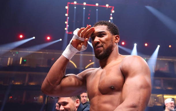 Промоутер розповів, чи зможе Джошуа провести бій цього року