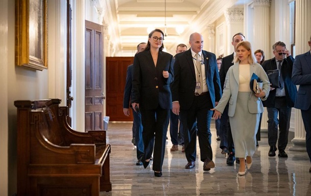Делегація України працює в США в новому форматі - Стефанішина