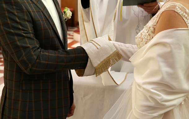 В Польщі зафіксували рекордне число шлюбів з громадянами України