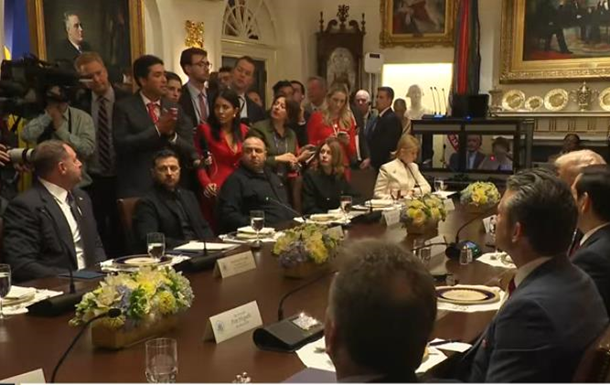 Зеленский заявил, что готов говорить с Путиным