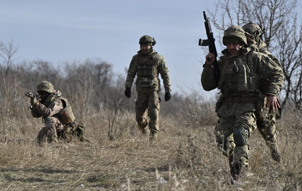 ВМС показали уничтожение склада БК россиян в районе Кинбурнской косы