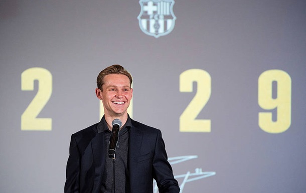 Де Йонг відзначив, як Ямаль проявляє себе поза футбольним полем