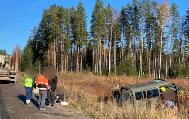 В России солдаты-зэки дезертировали благодаря ДТП - СМИ