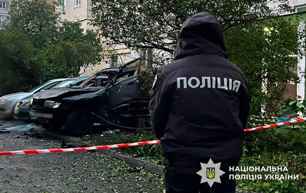 В Киеве взорвали автомобиль BMW