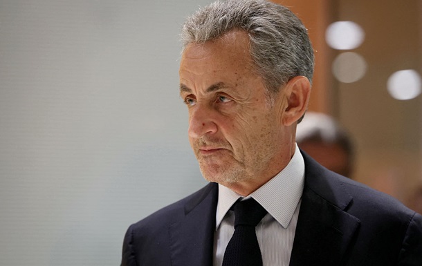 Засуджений колишній президент Франції Саркозі вирушив до в’язниці