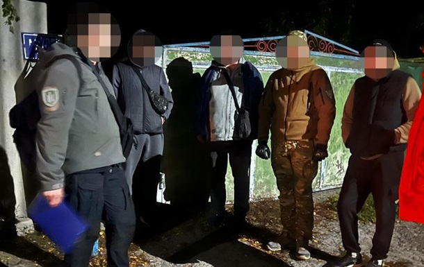Харківські військові збували пальне з частини