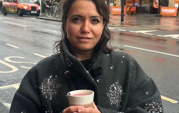 У Лондоні жінку оштрафували за те, що вилила каву в люк