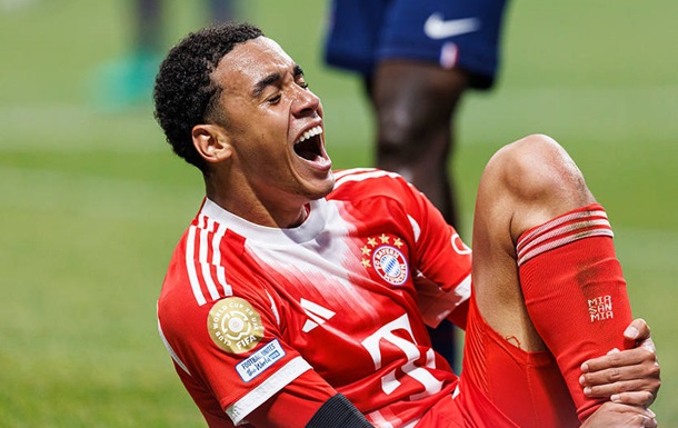 Мусіала провів тренування після перелому ноги