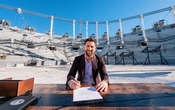 Месси продлил контракт с Интер Майами